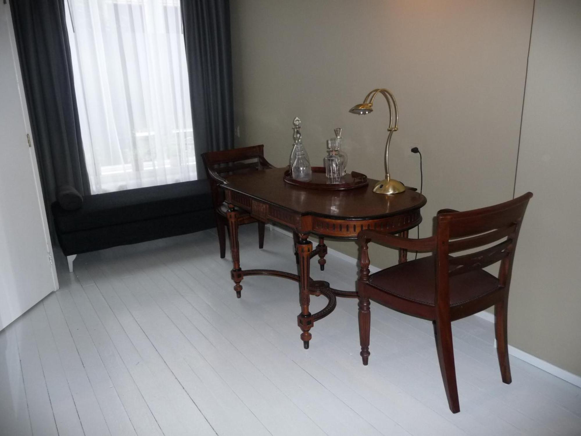 アムステルダム ベッド ＆ ブレックファースト ウエストヴァイオレット Bed & Breakfast エクステリア 写真