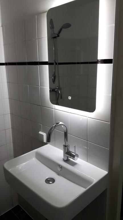 アムステルダム ベッド ＆ ブレックファースト ウエストヴァイオレット Bed & Breakfast エクステリア 写真